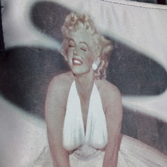 Marilyn Monroe Bernard of Hollywood Photo Tote Bag Quality Padded Silver Satin - Picture 10 of 12